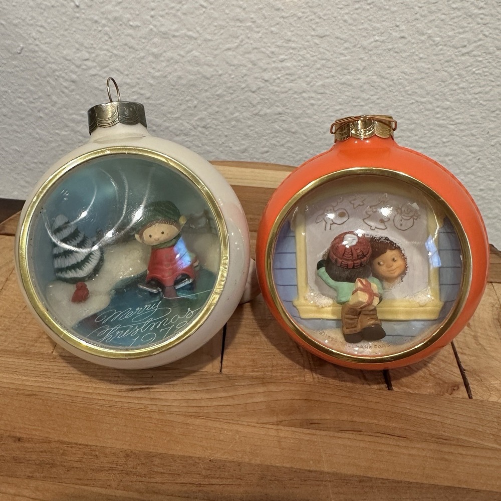 Vintage 1978 and 1984 Hallmark Panoramic Christmas Tree Ornaments Lot of 2
